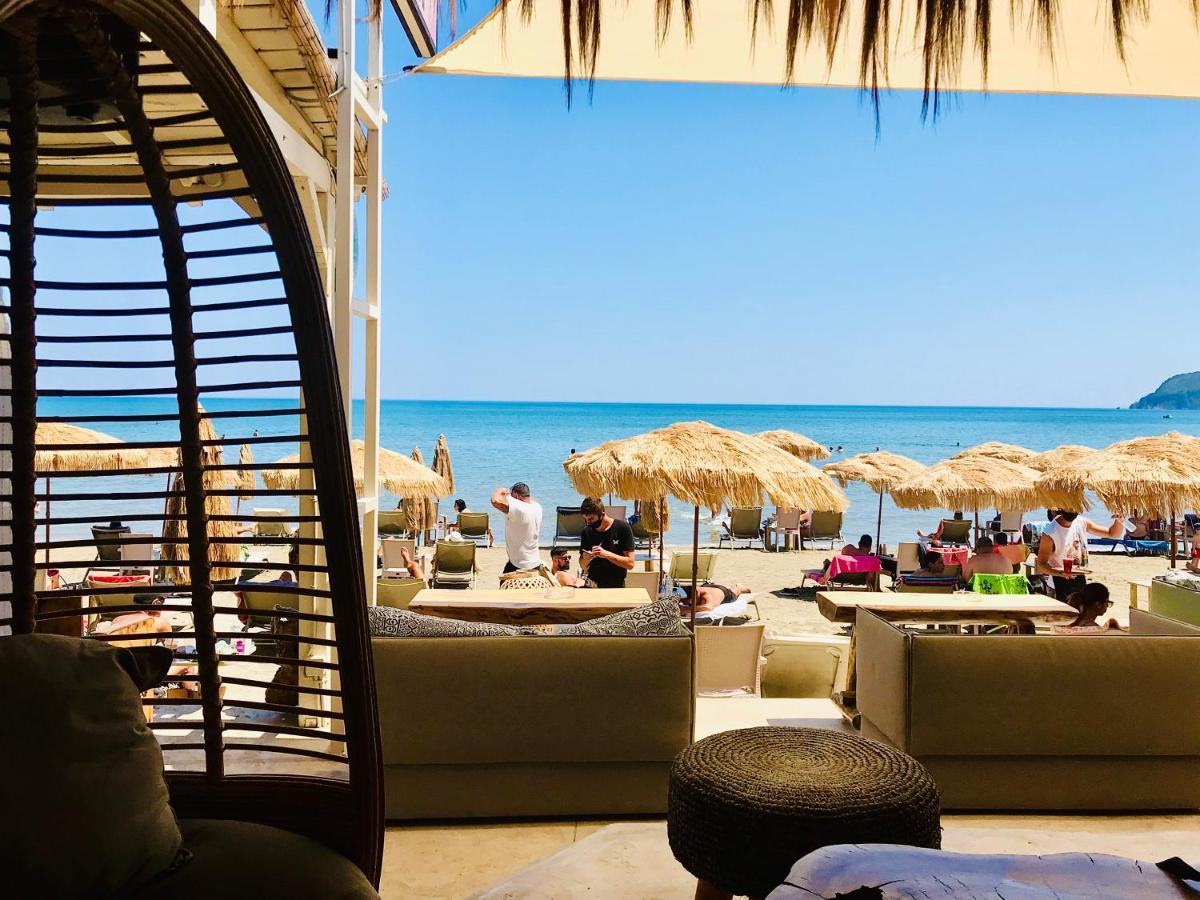 Cubaneros Holiday Inn Laganas Ngoại thất bức ảnh