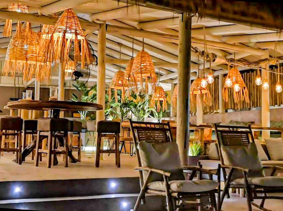 Cubaneros Holiday Inn Laganas Ngoại thất bức ảnh