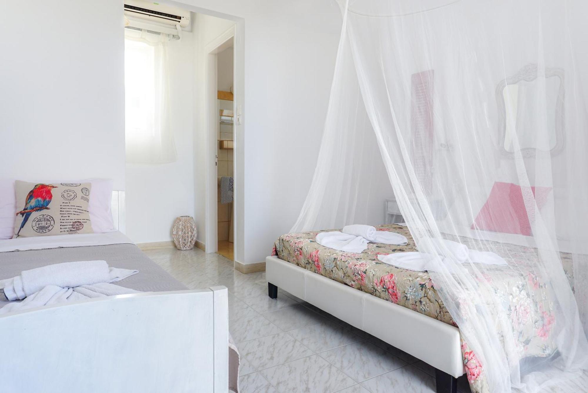 Cubaneros Holiday Inn Laganas Phòng bức ảnh