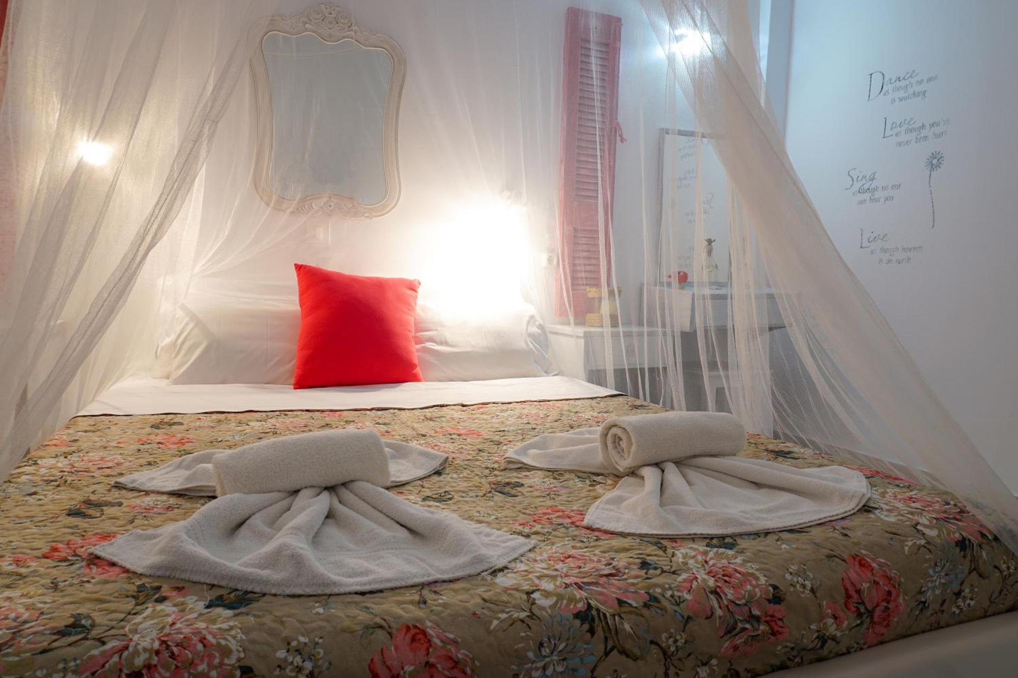 Cubaneros Holiday Inn Laganas Phòng bức ảnh