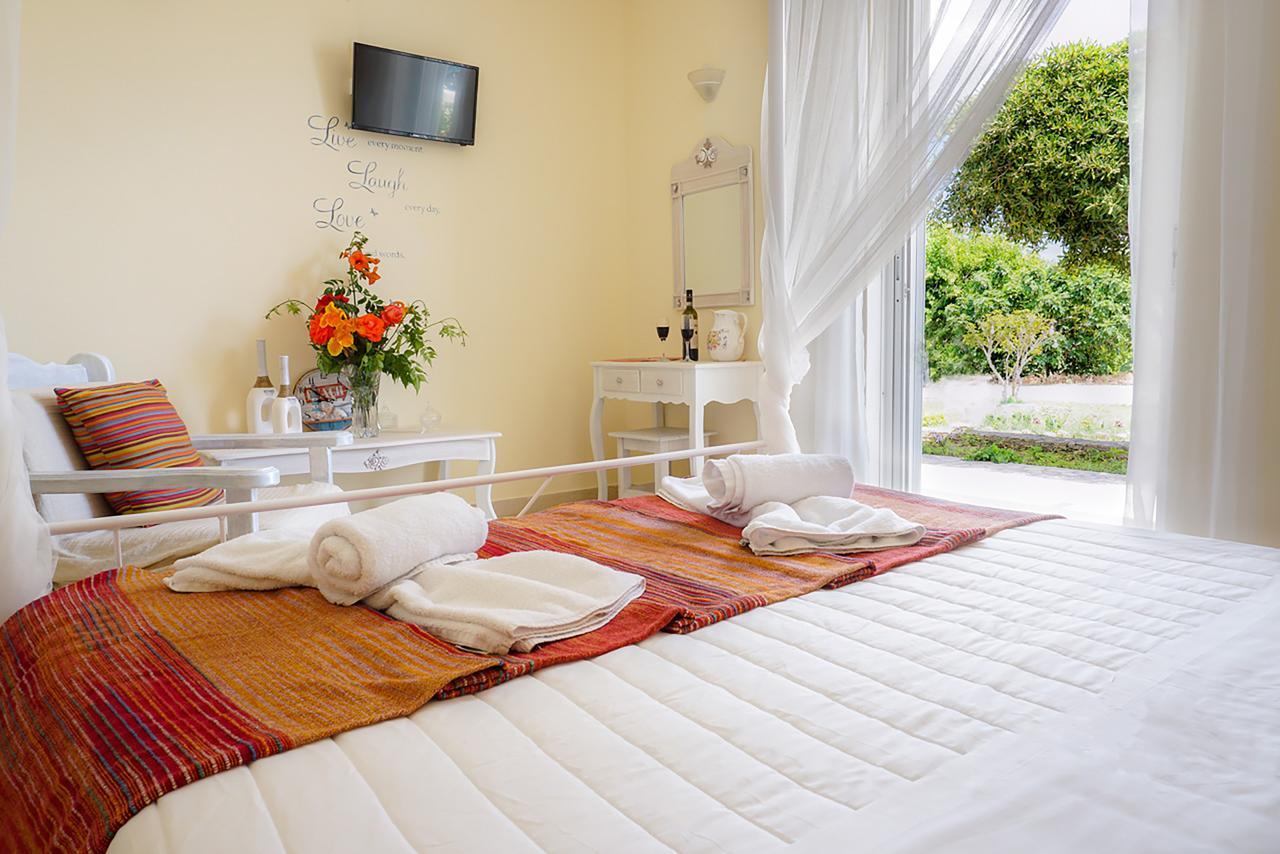 Cubaneros Holiday Inn Laganas Ngoại thất bức ảnh